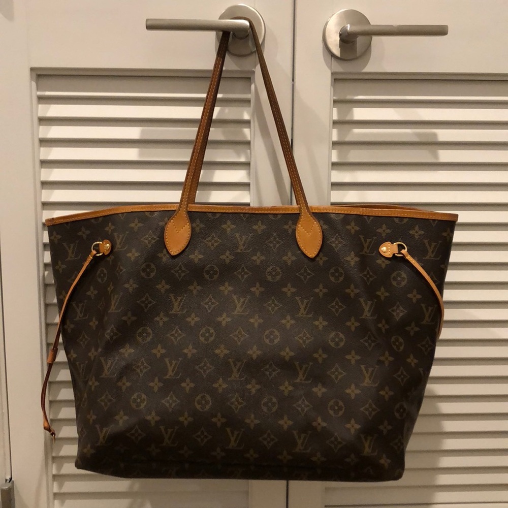 SOLD Louis Vuitton Neverfull GM